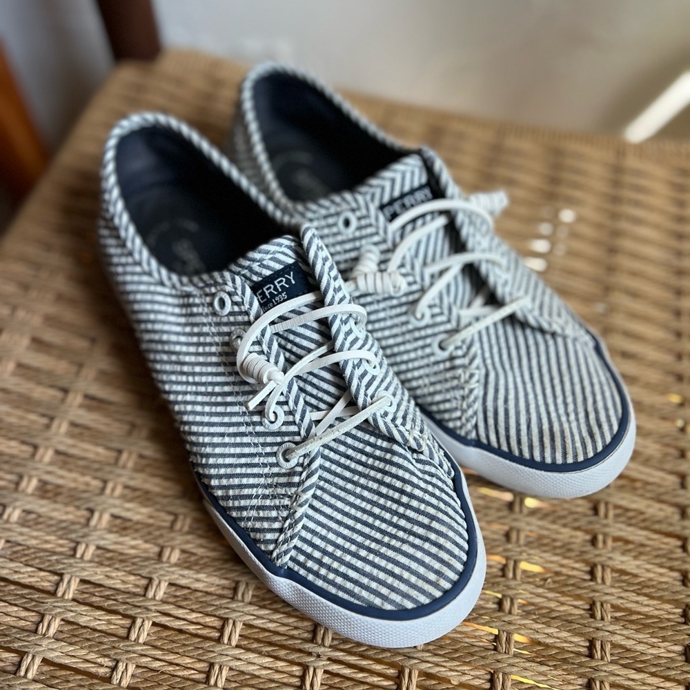 Sperry Top-Sider Seersucker Stripe Boat Shoes Women’s 8.5 Nautical Coastal